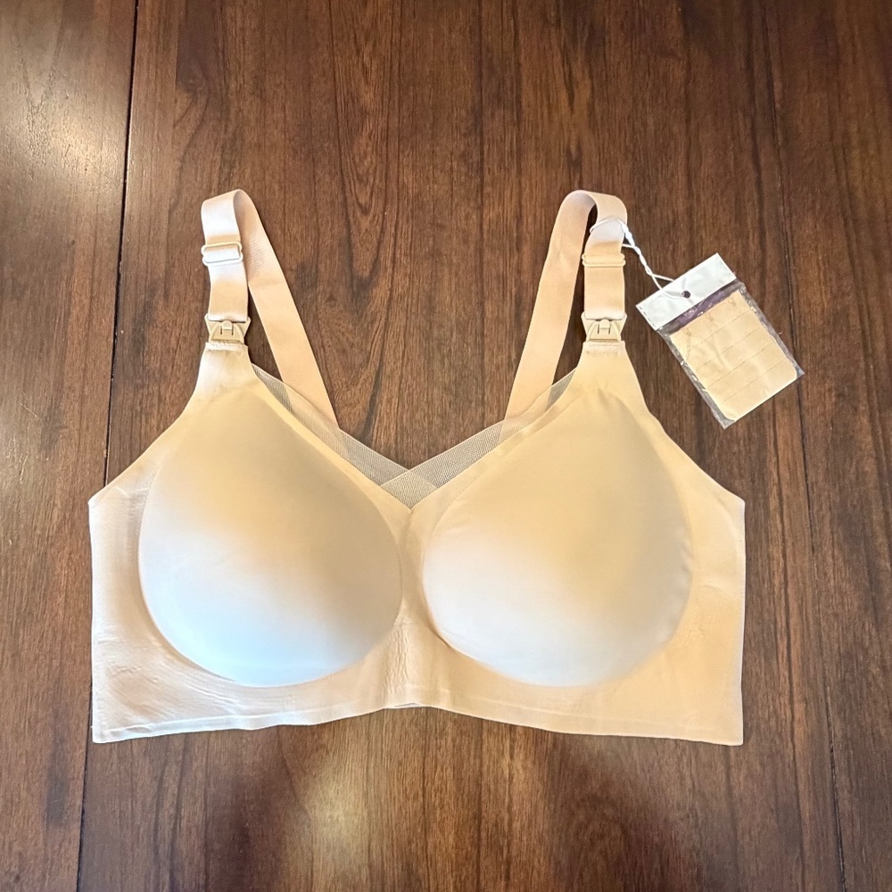 NWT Women's Nude Full Coverage Wireless Bra, Size 2XL